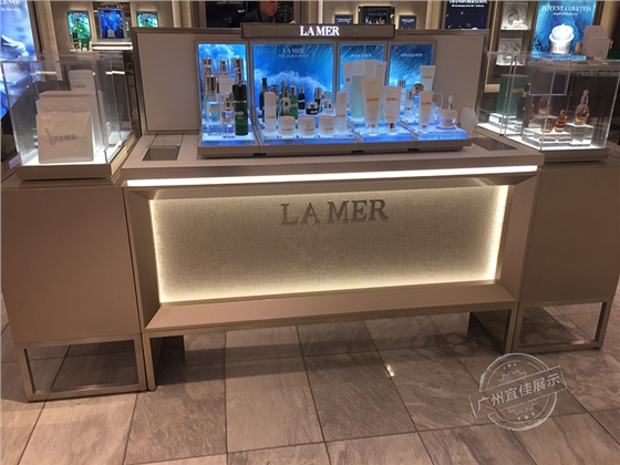 化妆品展柜设计
