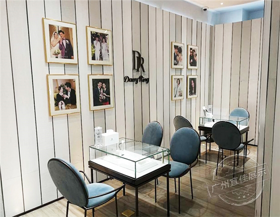 珠宝展柜定制多少钱