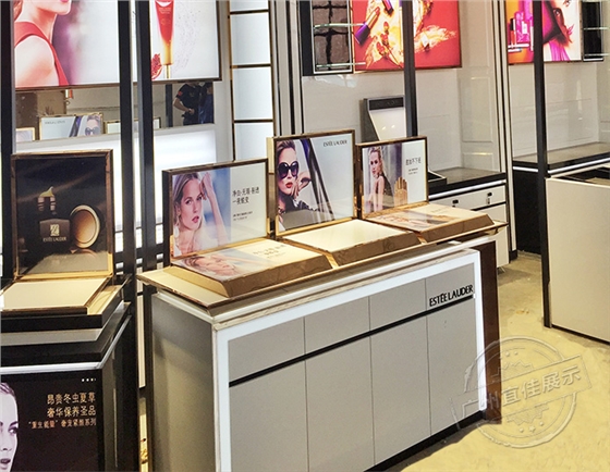 定做烤漆展柜厂家