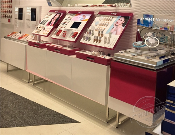 韩国化妆品店展柜