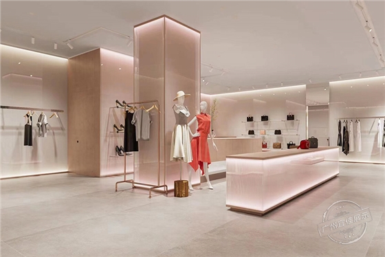 商场专卖店服装展柜