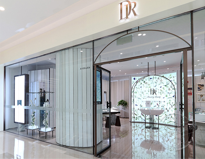 DR 商场珠宝展柜（北京新天地）