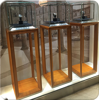 木纹玻璃手表展柜