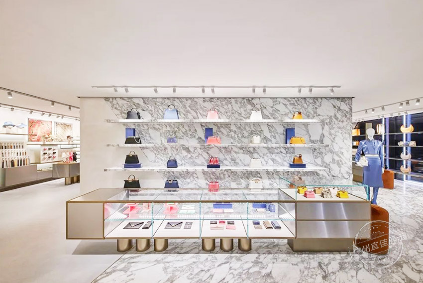 FENDI旗舰店 奢侈品展柜